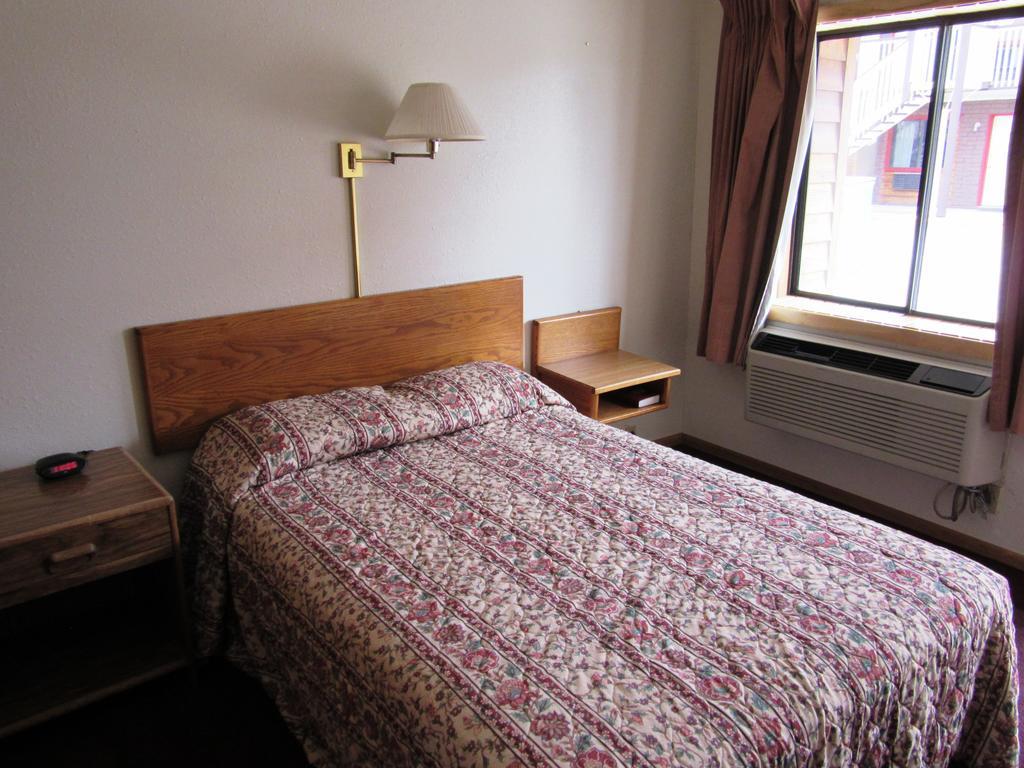 Travelers Lodge West Yellowstone Pokoj fotografie