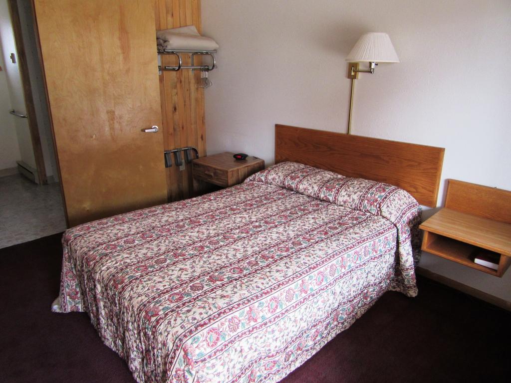 Travelers Lodge West Yellowstone Pokoj fotografie
