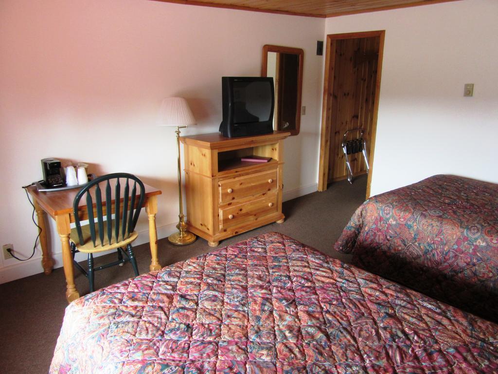 Travelers Lodge West Yellowstone Pokoj fotografie