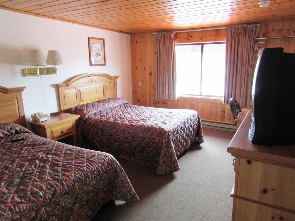 Travelers Lodge West Yellowstone Pokoj fotografie