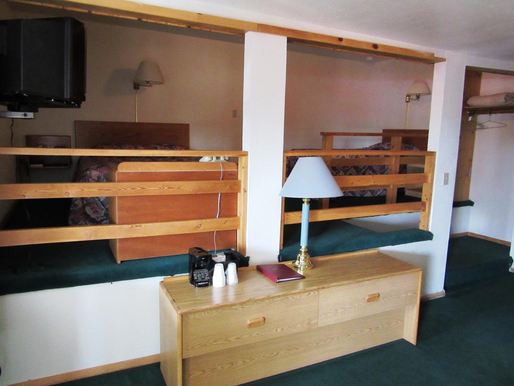 Travelers Lodge West Yellowstone Pokoj fotografie