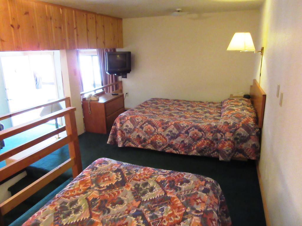 Travelers Lodge West Yellowstone Pokoj fotografie